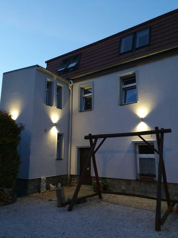 Hotel Zaulek Luban Eksteriør billede